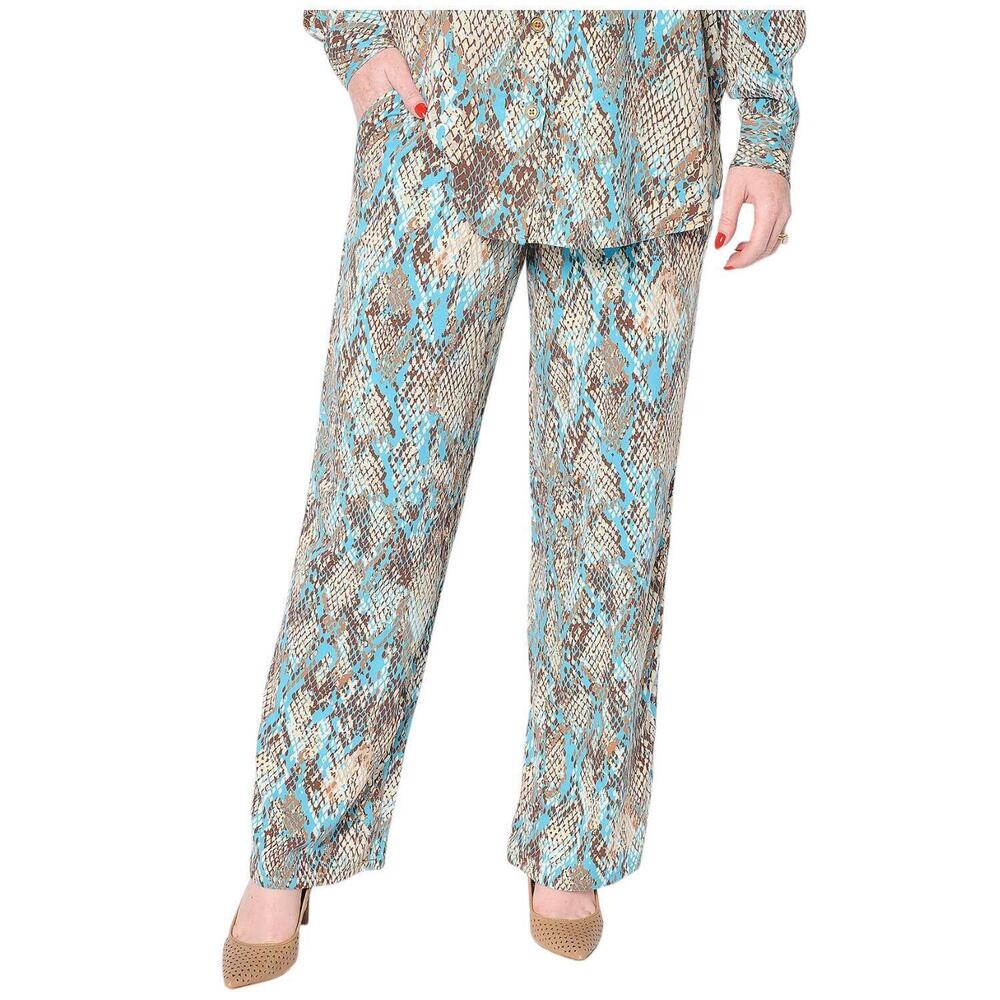 Brandis Women's Dress Out Loud Relaxed Pants Sizzlin` Snake - Petite
